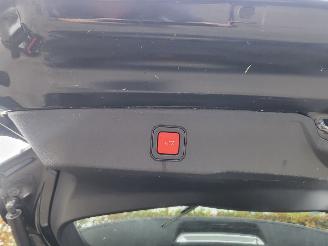 Jeep Avenger Jeep AVENGER Summit 54 kWh raqnge 400 KM NWprijs €44000 picture 19