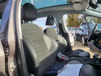 Peugeot 2008 AUTOMAAT  2008 1.2 PureTech Allure 1e eigenaar DE MOOISTE VAN NEDERLAND picture 5