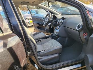 Opel Corsa AUTOMAAT Corsa 1.4-16V Cosmo VELE EXTRAS rijdbaar picture 5