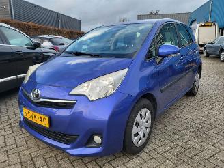 Avarii autoturisme Toyota Verso S AUTOMAAT Verso-S 1.3 VVT-i Aspiration rijdbaar 2014/2