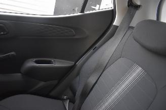 Hyundai I-10 1.0 Comfort 63Pk *Navi/Clima/Camera picture 9