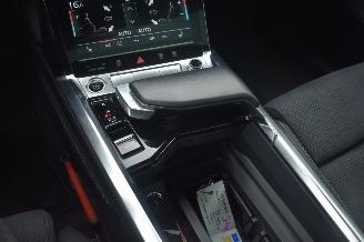 Audi E-tron 55 Quattro S Edition *NAvi/Clima/Camera/Stoelverwarming picture 12
