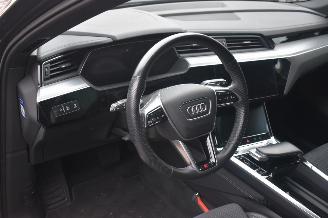 Audi E-tron 55 Quattro S Edition *NAvi/Clima/Camera/Stoelverwarming picture 9