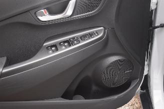 Hyundai Kona 39Kwh Comfort 136Pk SOH 100% *Navi/Clima/Camera/Stoelverwarming picture 9