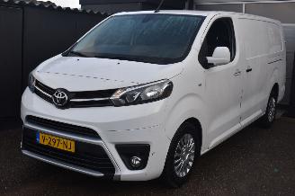 krockskadad bil bedrijf Toyota Proace 2.0 Worker D-4D Professional Long 177Pk *Navi/Clima 2018/4