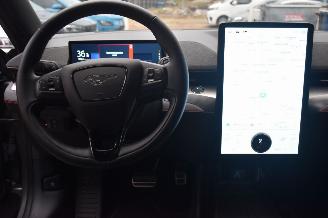 Ford Mustang Mach-e 98Kwh Extended First Edition Awd 337 Pk *Navi/Leder/Camera/Panorama/Stoelverwarming picture 8