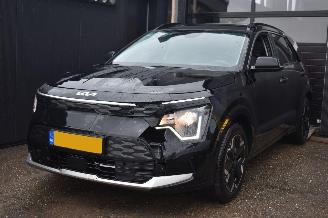 Avarii autoturisme Kia Niro 64.8 Kwh Dynamicline 204Pk SOH 100% 3FASE *Navi/Cloima/Camera/Stoelverwarming 2023/11