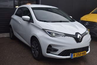 Renault Zoé 52Kwh R135 Intens 3FASE 92%SOH *Navi/CLima/Camera/Stoelverwarming picture 2
