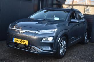Coche accidentado Hyundai Kona 64Kwh Premium 204Pk 3Fase 100% Soh *Navi/Clima/Camera/Leder/Stoelverwarming 2020/12