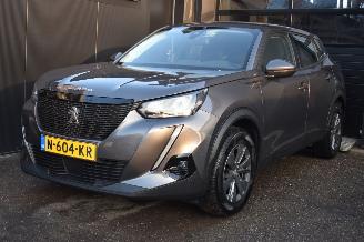 Schadeauto Peugeot 2008 1.2 Puretech Blue Lease Active 131Pk *Navi/Clima/Camera 2021/11