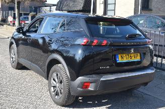 Peugeot 2008 1.2 Puretech Active Pack 102Pk *Navi/Clima/Camera/Stoelverwarming picture 4