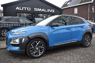 Damaged car Hyundai Kona 1.6 Gdi Hev Premium 105Pk *Navi/Cloima/Camera/Schuifdak 2019/11