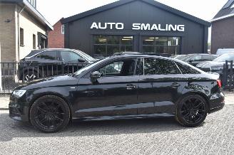 krockskadad bil auto Audi A3 2.0 Tdi Limousine Sport S line Edition 150Pk *Navi/Clima/Schuifdak/Xenon 2017/11