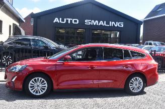 skadebil auto Ford Focus 1.0 Ecoboost Titanium X Business 125Pk *Navi/Clima/Camera 2020/9
