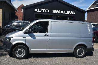 krockskadad bil bedrijf Volkswagen Transporter 2.0 Tdi L1H1 84Pk *Airco 2015/10