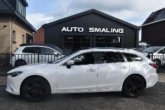 Vaurioauto  passenger cars Mazda 6 2.2D Skyactiv-D 150Pk  Skylease GT *Navi/Clima/Leder/Stoelverwarming 2015/9