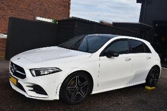 uszkodzony samochody osobowe Mercedes A-klasse 180 Premium Plus 136Pk *Navi/Clima/Stoelverwarming/Panorama 2020/7