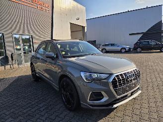 Damaged car Audi Q5 2.0 TDi 110kw / AUTOM / PANORAMADAK 2019/12