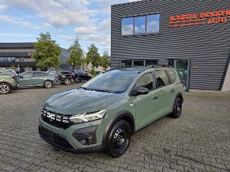 Damaged car Dacia Jogger 81kw benzine 2023/8