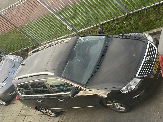 Volkswagen Passat VARIANT 2.0TDi - 125kW Highline - perfect rijdende auto - ingeruild - trekhaak - winterset picture 8