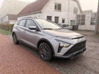 Schadeauto Hyundai Bayon Comfort | Recht op de wielen | Airco | Centr. vergrendeling | 2022/8