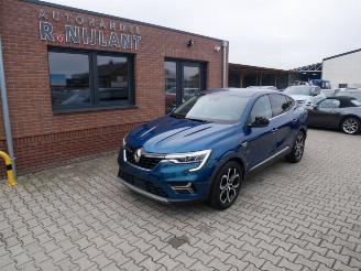 krockskadad bil auto Renault Arkana INTENS 2023/2