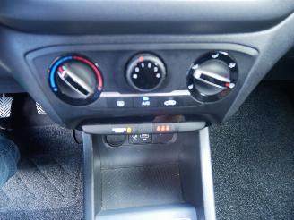 Hyundai I-20  picture 18