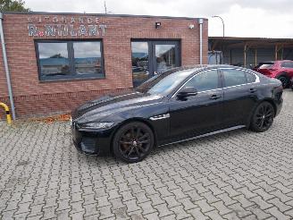 krockskadad bil auto Jaguar XE R DYNAMIC MOTORSCHADE 2020/2