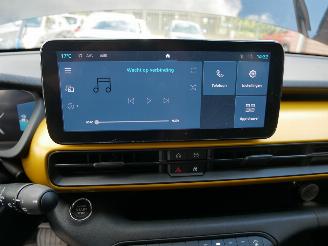 Jeep Avenger SUMMIT ELECTRIC picture 16