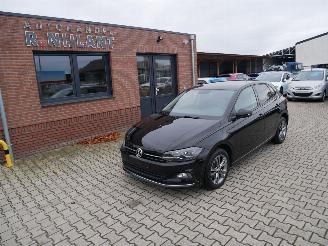 Schadeauto Volkswagen Polo HIGHLINE 1.6 TDI 2018/11