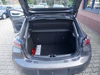 Peugeot 208 LIKE picture 13