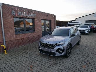 Damaged car Peugeot 2008 ALLURE LED 2025/2