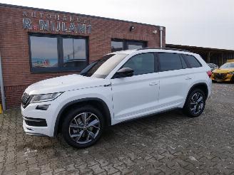 krockskadad bil auto Skoda Kodiaq SPORTLINE 4x4 LED DSG ACC 2019/7