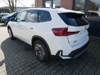 BMW iX1  picture 6