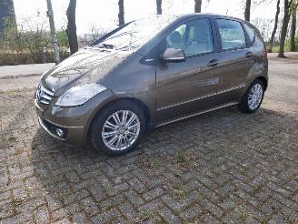 Coche accidentado Mercedes A-klasse A 180 ELEGANCE BI-XENON SCHUIFDAK AUTOMAAT 2010/8