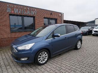 Schadeauto Ford Focus C-Max TITANIUM 2019/2