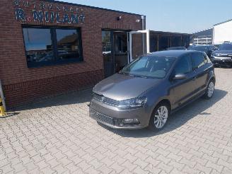 Damaged car Volkswagen Polo HIGHLINE 2016/11
