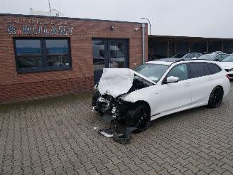 uszkodzony samochody osobowe BMW 3-serie 330i TOURING XDRIVE M-SPORT SCHUIFDAK LEER LED 2022/7