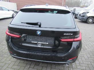 Voiture accidenté BMW 3-serie 320E Touring Aut.PluginHybrid WideScreen Cockpit Navi CruiseControl Pdc ..... 2023/6