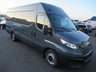 uszkodzony samochody ciężarowe Iveco Daily 35S16 2.3D MAXI !! Climatronic Navi Camera Led CruiseControl 19.800Netto 2023/2