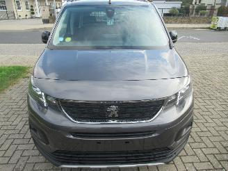 Auto incidentate Peugeot Rifter 1.5D 100 ALLURE 5-Zits Airco Navi CruiseControl Pdc.... 2023/6