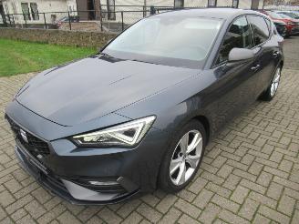 Seat Leon Leon 1.0TSI  FR  Climatronic Navi HalfLeer Stoel/StuurVerwarming Keyless-Go ... picture 2