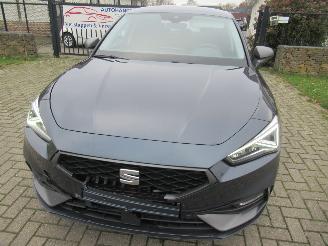 Seat Leon Leon 1.0TSI  FR  Climatronic Navi HalfLeer Stoel/StuurVerwarming Keyless-Go ... picture 4