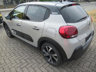 Vaurioauto  passenger cars Citroën C3 1.2 PureTech Start&Stop 27.700km!! Airco-Aut Navi HalfLeer Keyless-Start Parktronic CruiseControl 2023/7