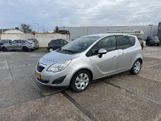 Schadeauto Opel Meriva 1.4 Turbo 2011/2