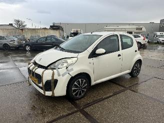 Coche accidentado Peugeot 107 1.0 Blue Lease 2012/5