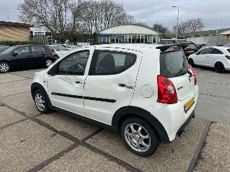 Suzuki Alto 1.0 Comfort plus picture 4