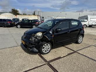 Voiture accidenté Nissan Pixo 1.0 Looks 2013/10