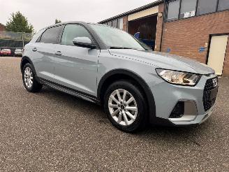 krockskadad bil auto Audi A1 Citycarver 1.0 TFSI 95PK PDC Virtual NAVI 2021/6