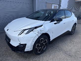 Coche accidentado Lynk & Co 01 Lynk & Co 02 Core Electric pano rijdbaar 2025/9